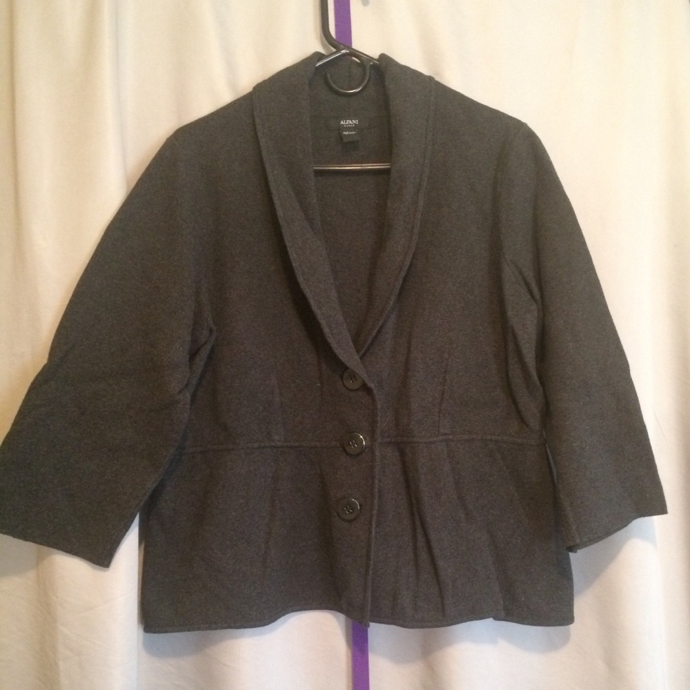 Alfani Woman Gray Button Front Cardigan